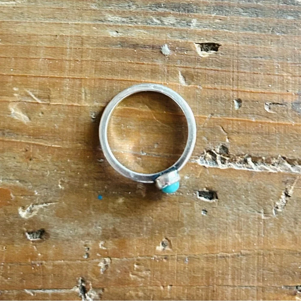 *Retired* James Avery Very Tiny Turquoise Ring sz 5.5 - Picture 2 of 3